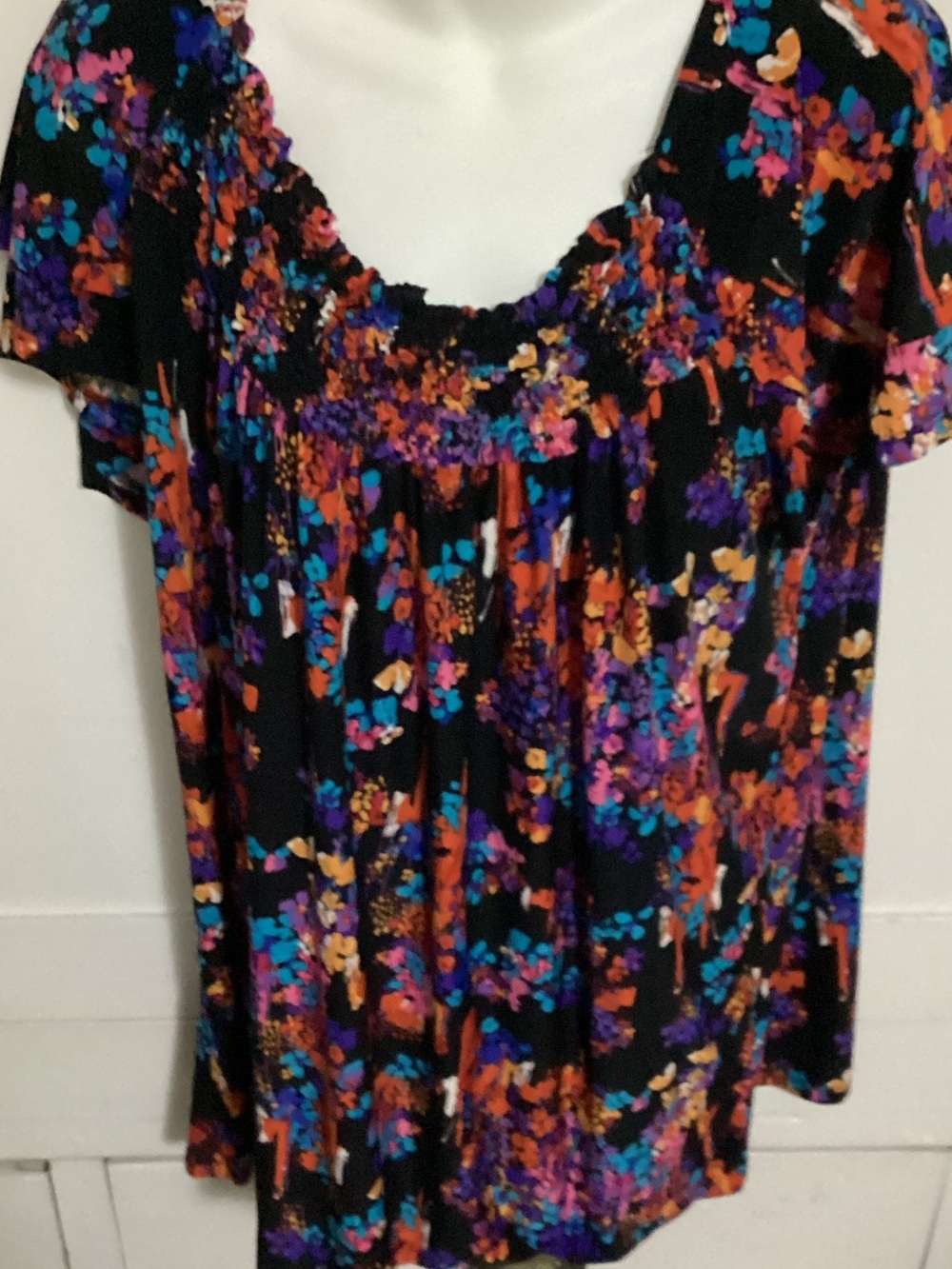 Fashion Bug Black Floral Print Short Sleeve Top Size 1X